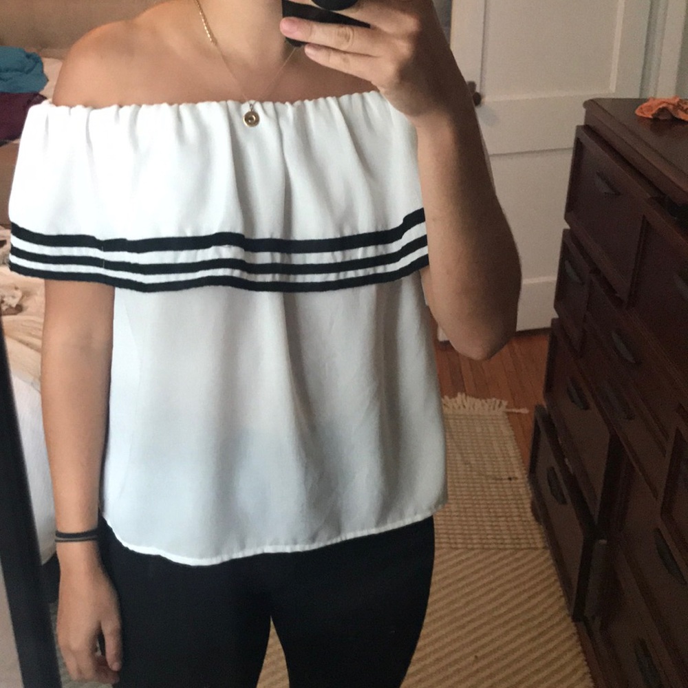 Nautical off the shoulder top - M - NEVER WORN